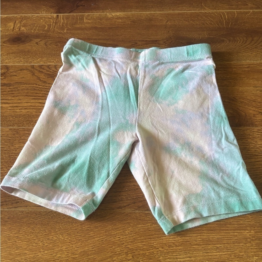 Wonder Nation tie-dye bike Shorts in size M